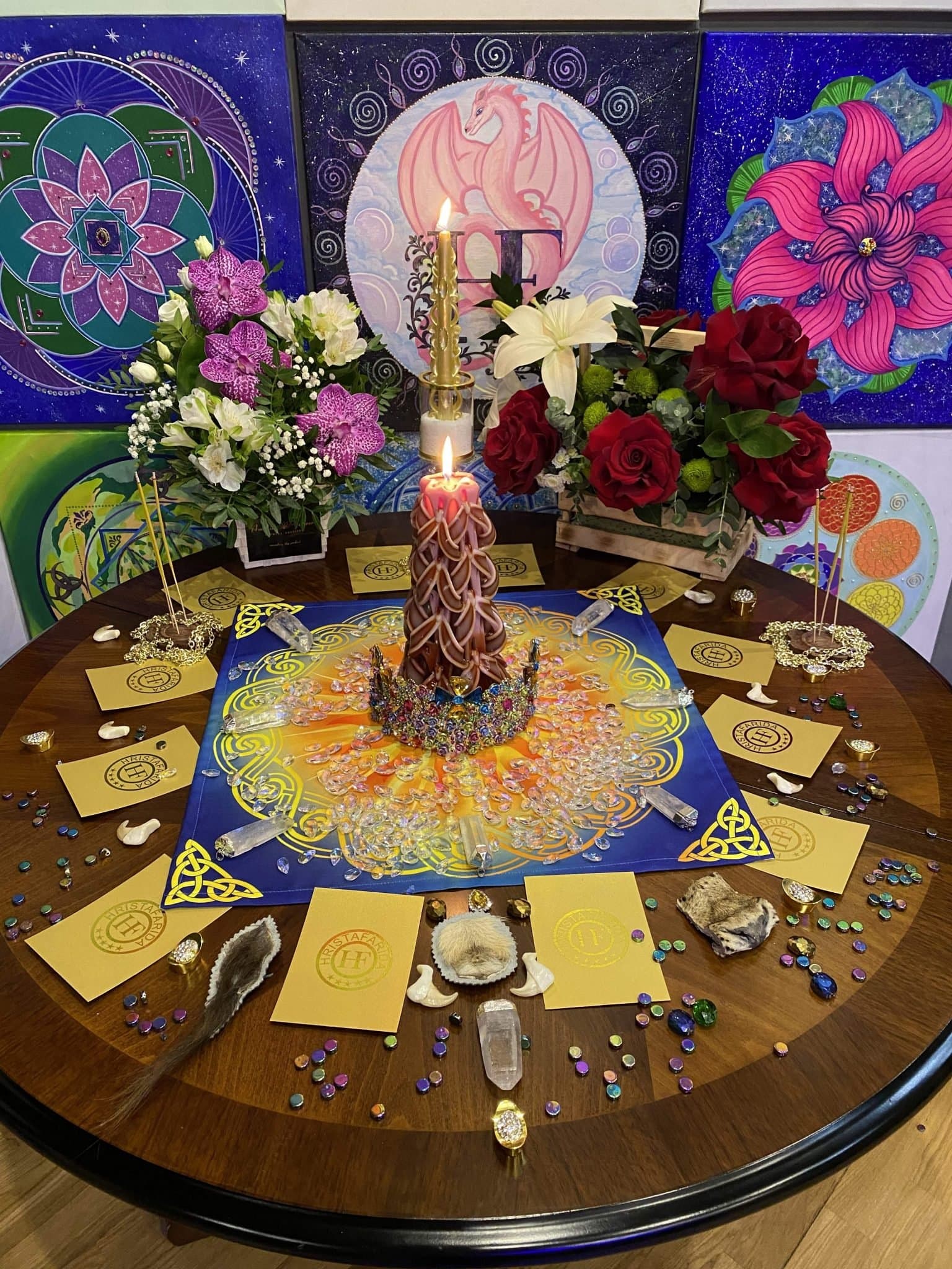 Алтарь "Я королева"